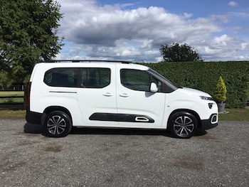 2019 (19) - 1.5 BlueHDi 100 Flair XL 5dr [7 seat]