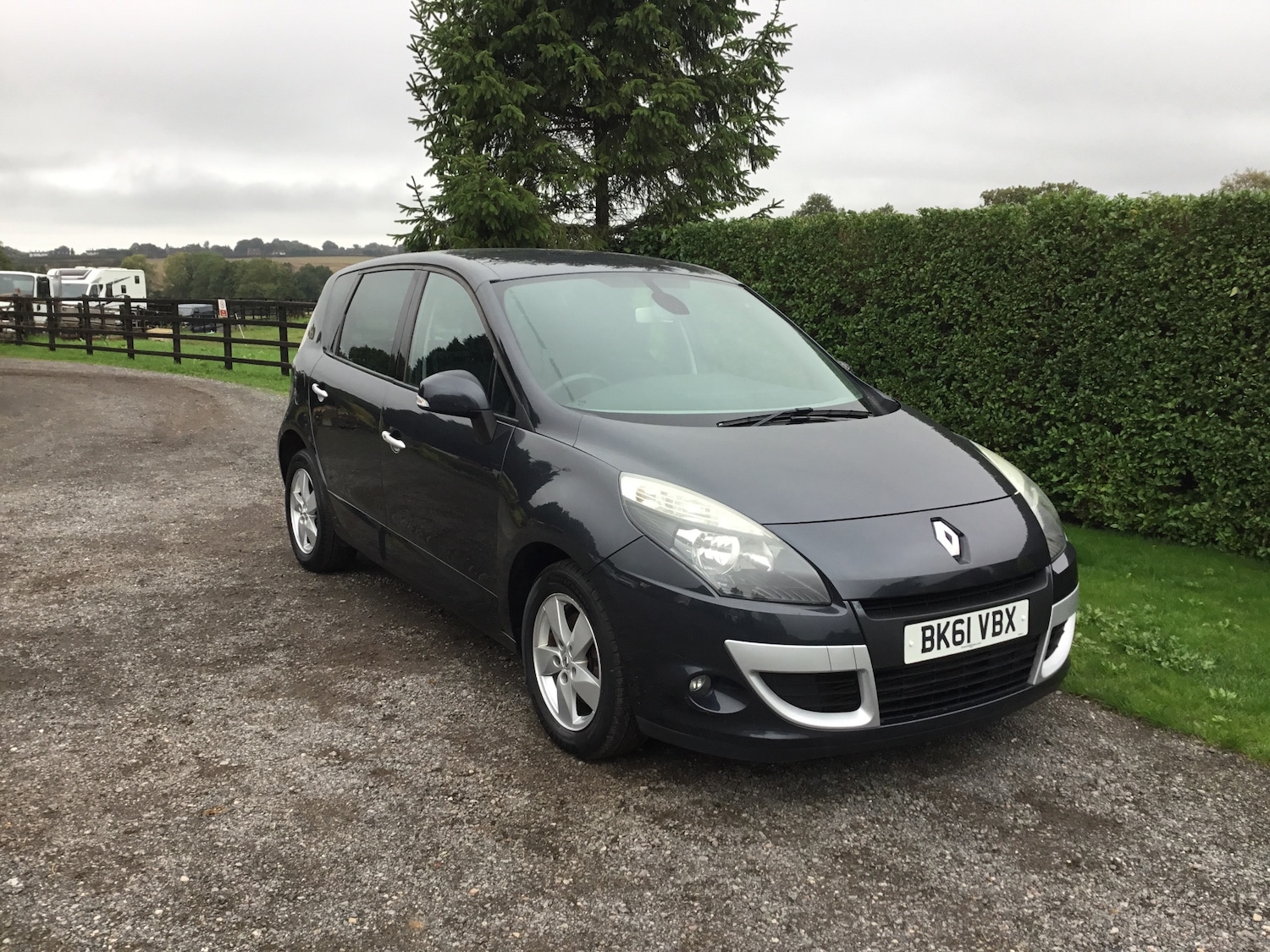 Used Renault Scenic 2012 for sale - 76016913: Photo 2