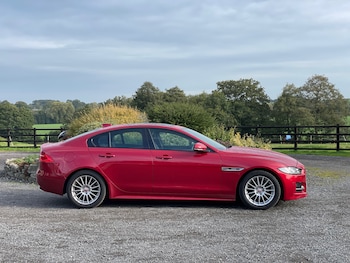 Used Jaguar XE 2016 for sale - 76141146: Photo 2