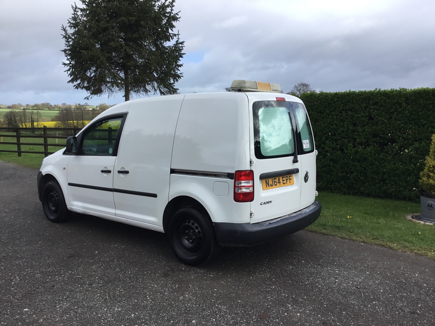 Used Volkswagen Caddy 2014 for sale - 78217977: Photo 2