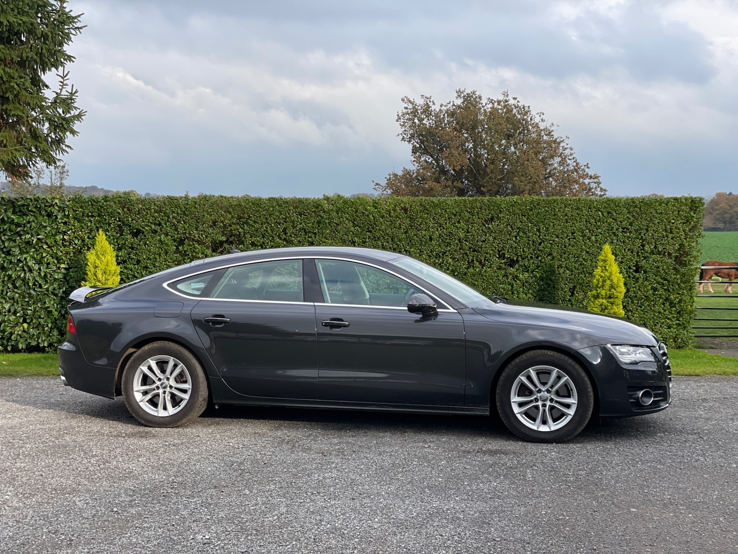 Used Audi A7 2011 for sale - 76507349: Photo 2