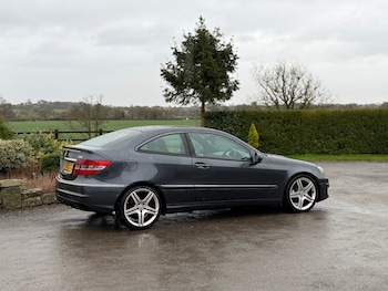 Used Mercedes-Benz CLC Class 2010 for sale - 77679311: Photo