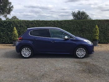 Used Peugeot 208 2017 for sale - 79639990: Photo