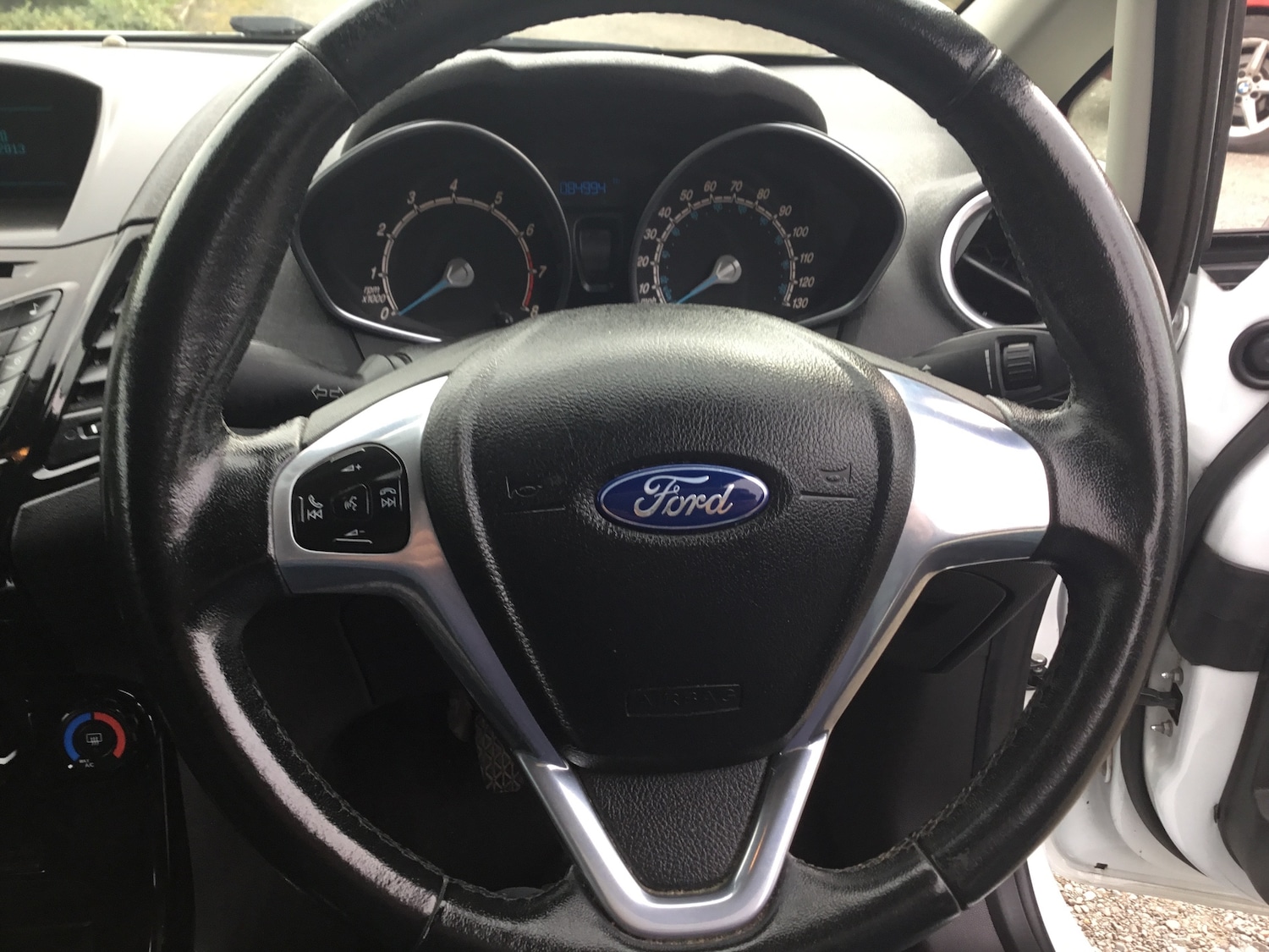Used Ford Fiesta 2013 for sale - 76089858: Photo 10