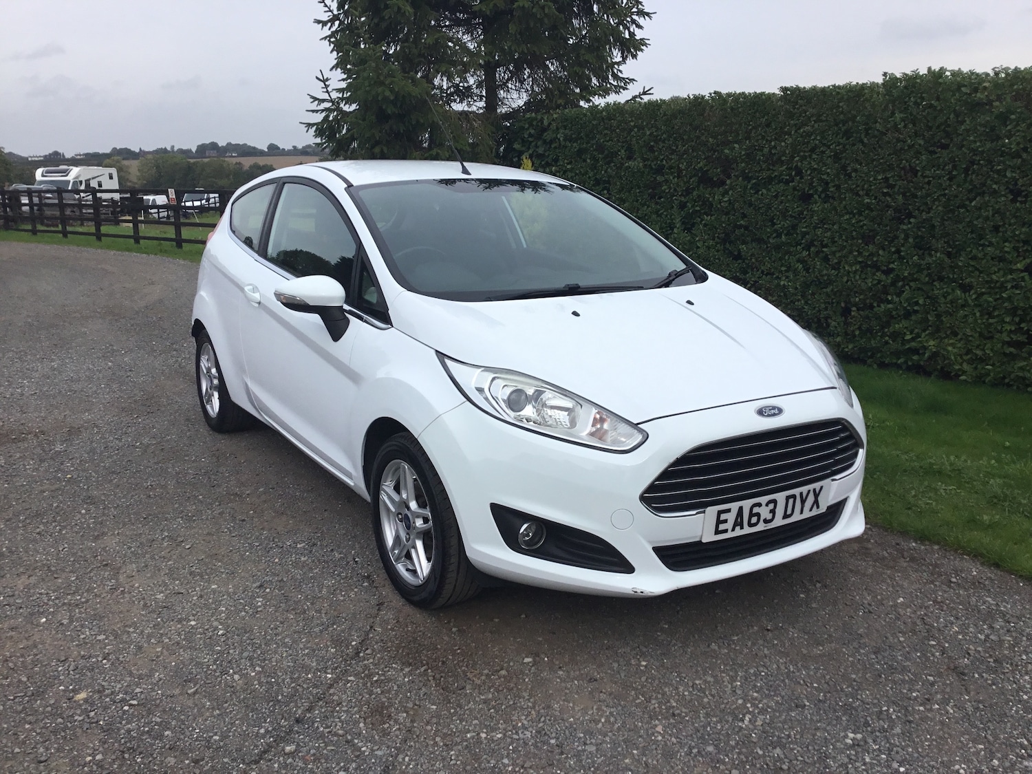 Used Ford Fiesta 2013 for sale - 76089858: Photo 3