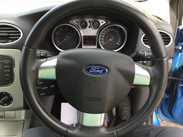 Used Ford Focus 2010 for sale - 75673412: Photo 16