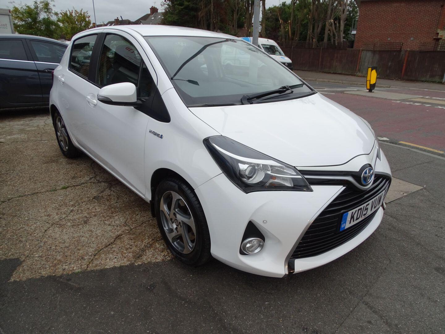Used Toyota Yaris 2015 for sale - 76247942: Photo 1