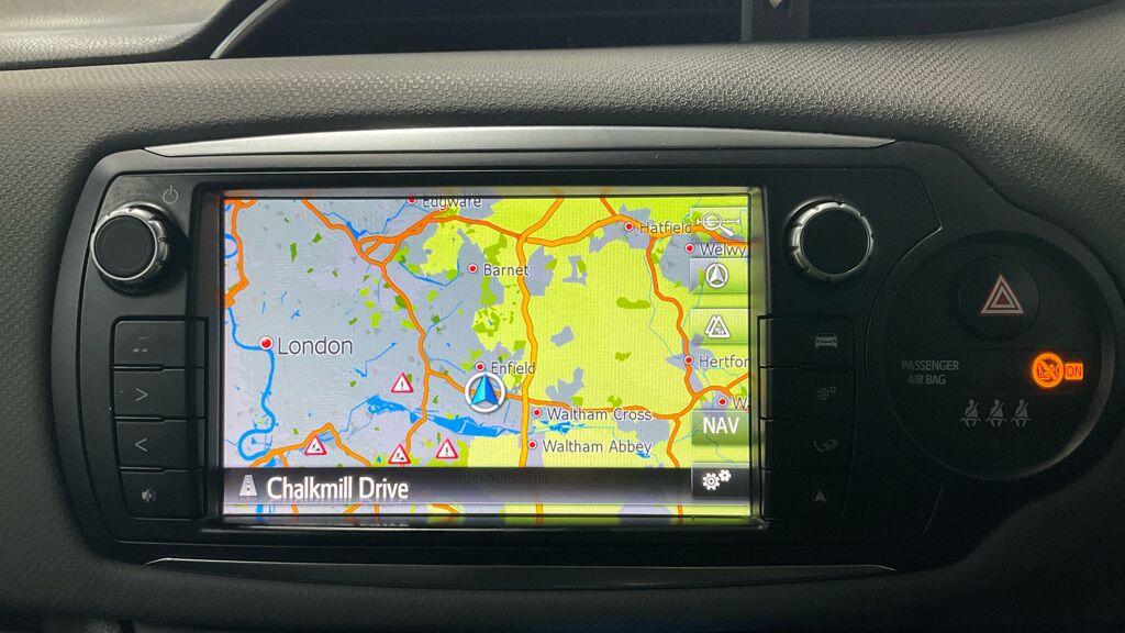 Used Toyota Yaris 2015 for sale - 76247942: Photo 12