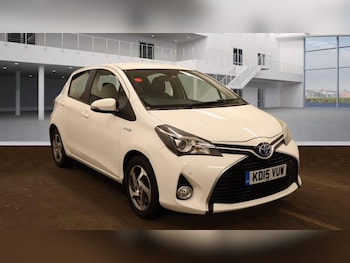 2015 (15) - 1.5 Hybrid Icon 5dr CVT