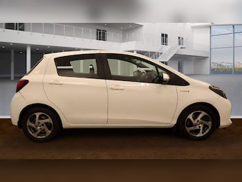 Used Toyota Yaris 2015 for sale - 76247942: Photo 4