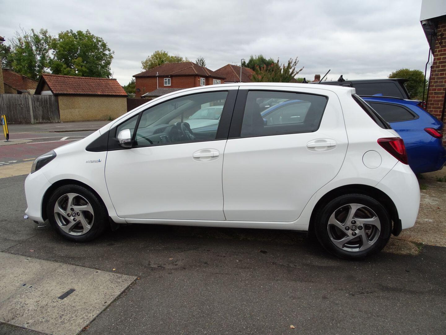 Used Toyota Yaris 2015 for sale - 76247942: Photo 6