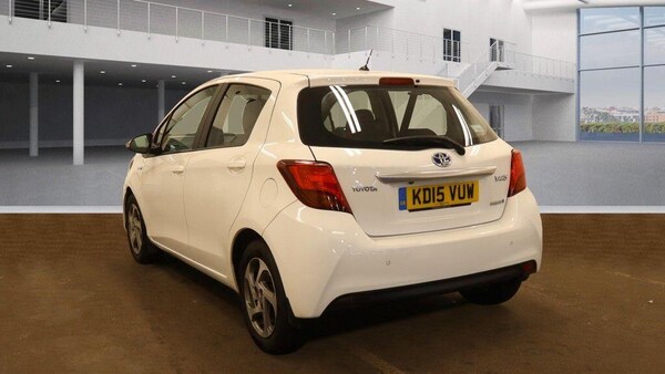 Used Toyota Yaris 2015 for sale - 76247942: Photo 6