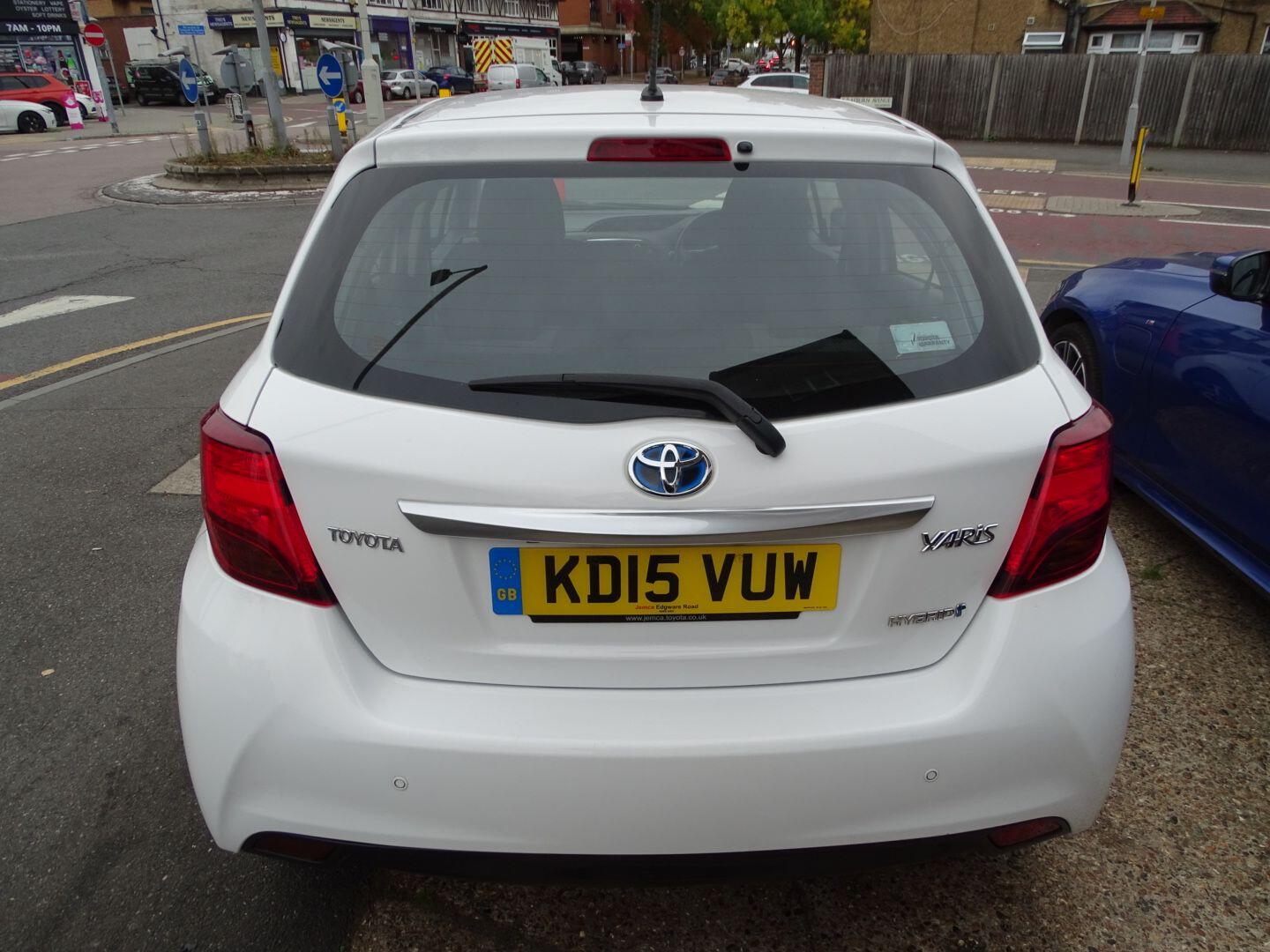 Used Toyota Yaris 2015 for sale - 76247942: Photo 8