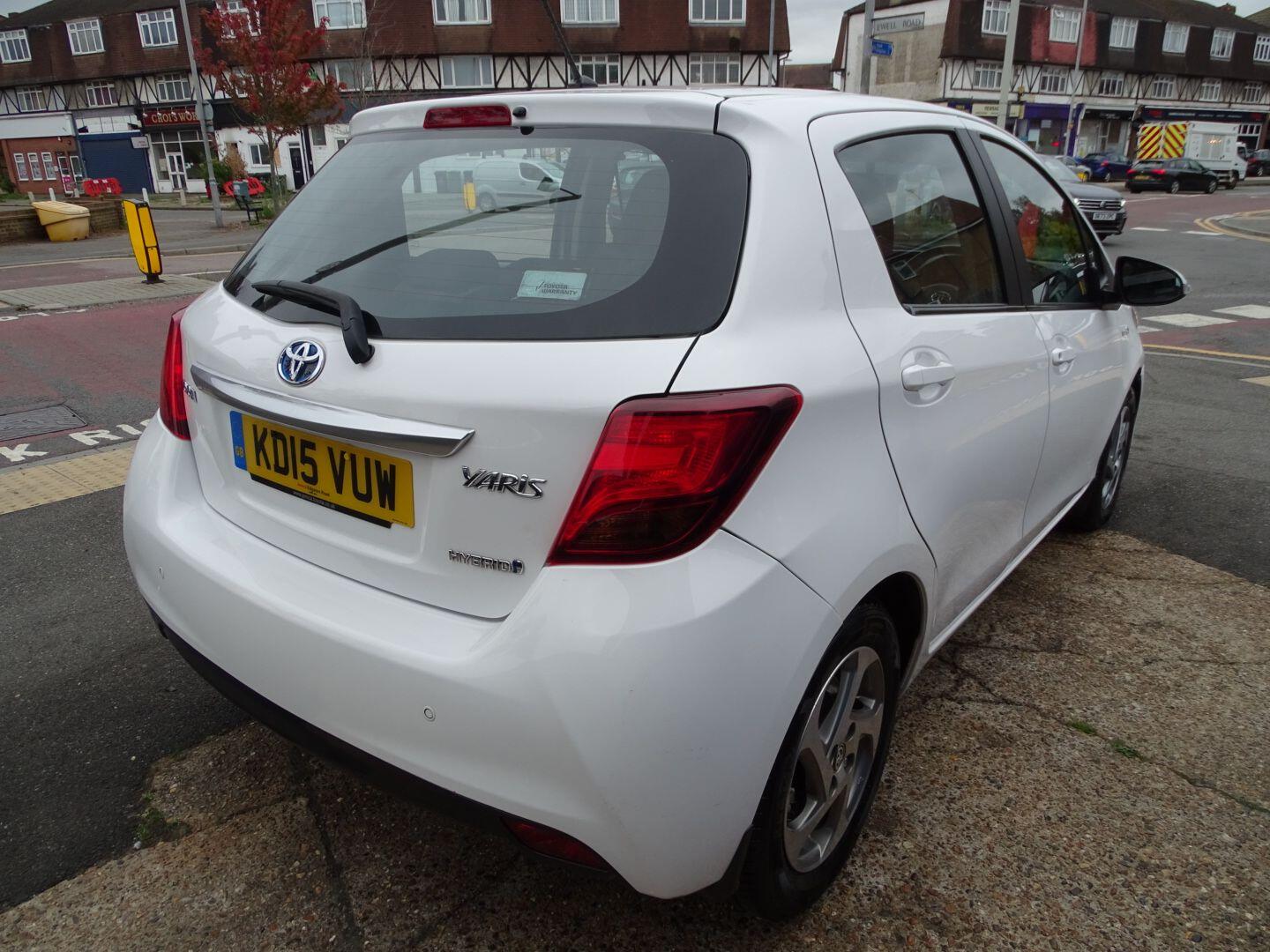Used Toyota Yaris 2015 for sale - 76247942: Photo 9