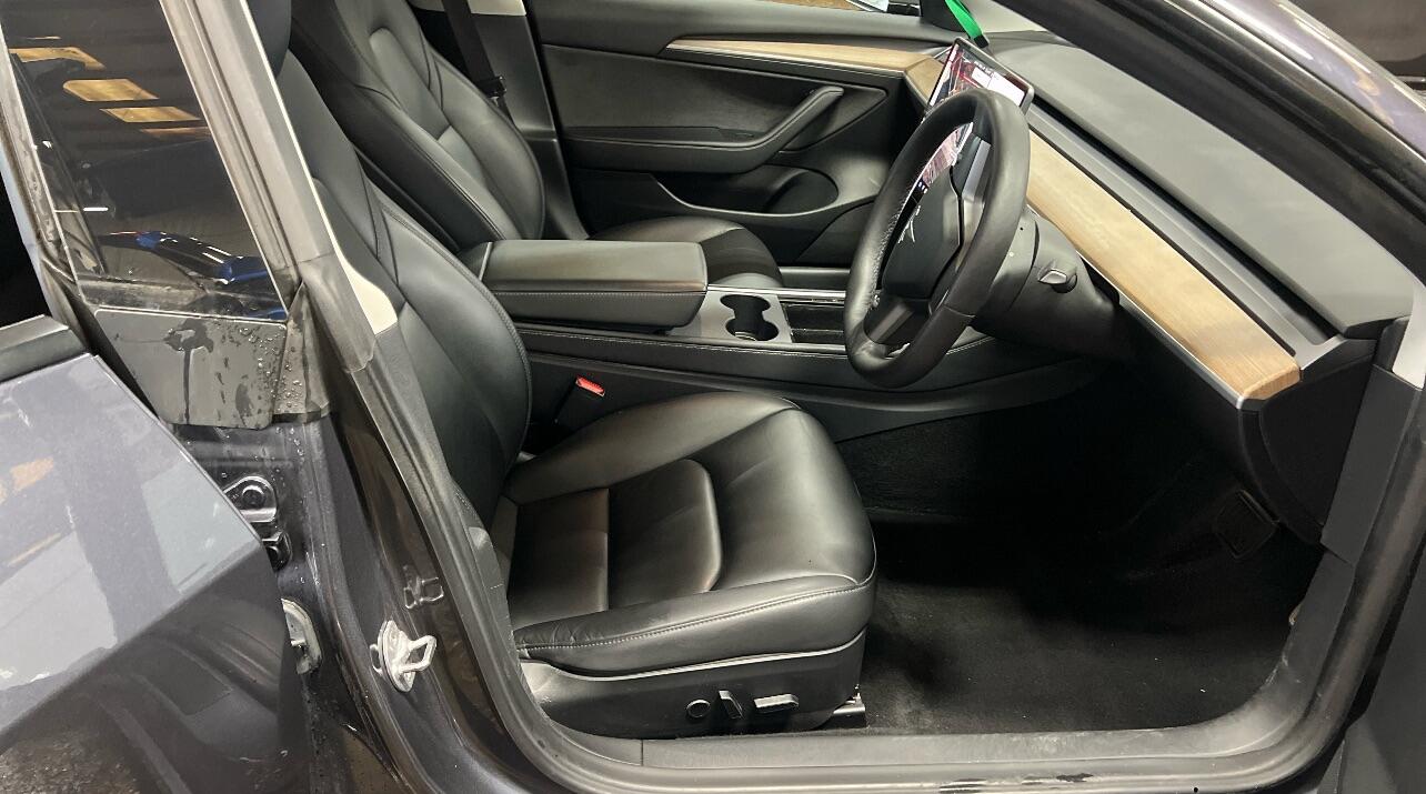 Used Tesla Model 3 2021 for sale - 76408971: Photo 8