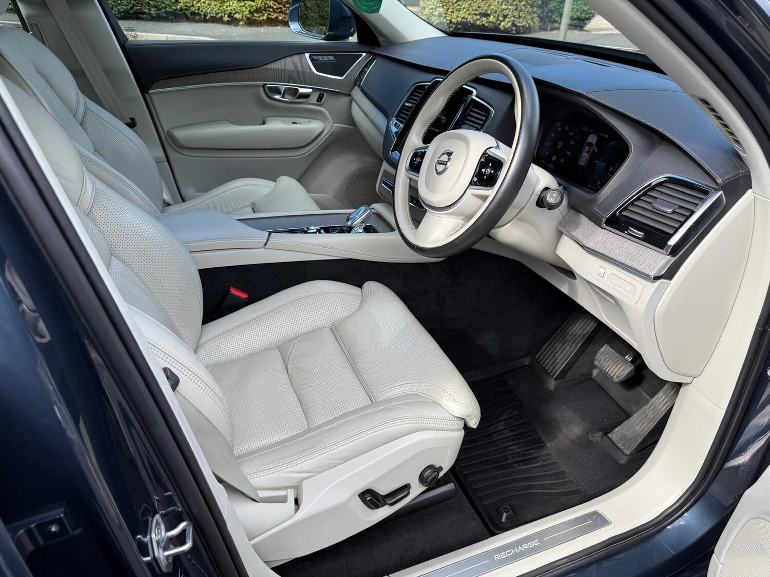 Used Volvo XC90 2021 for sale - 76360863: Photo 25