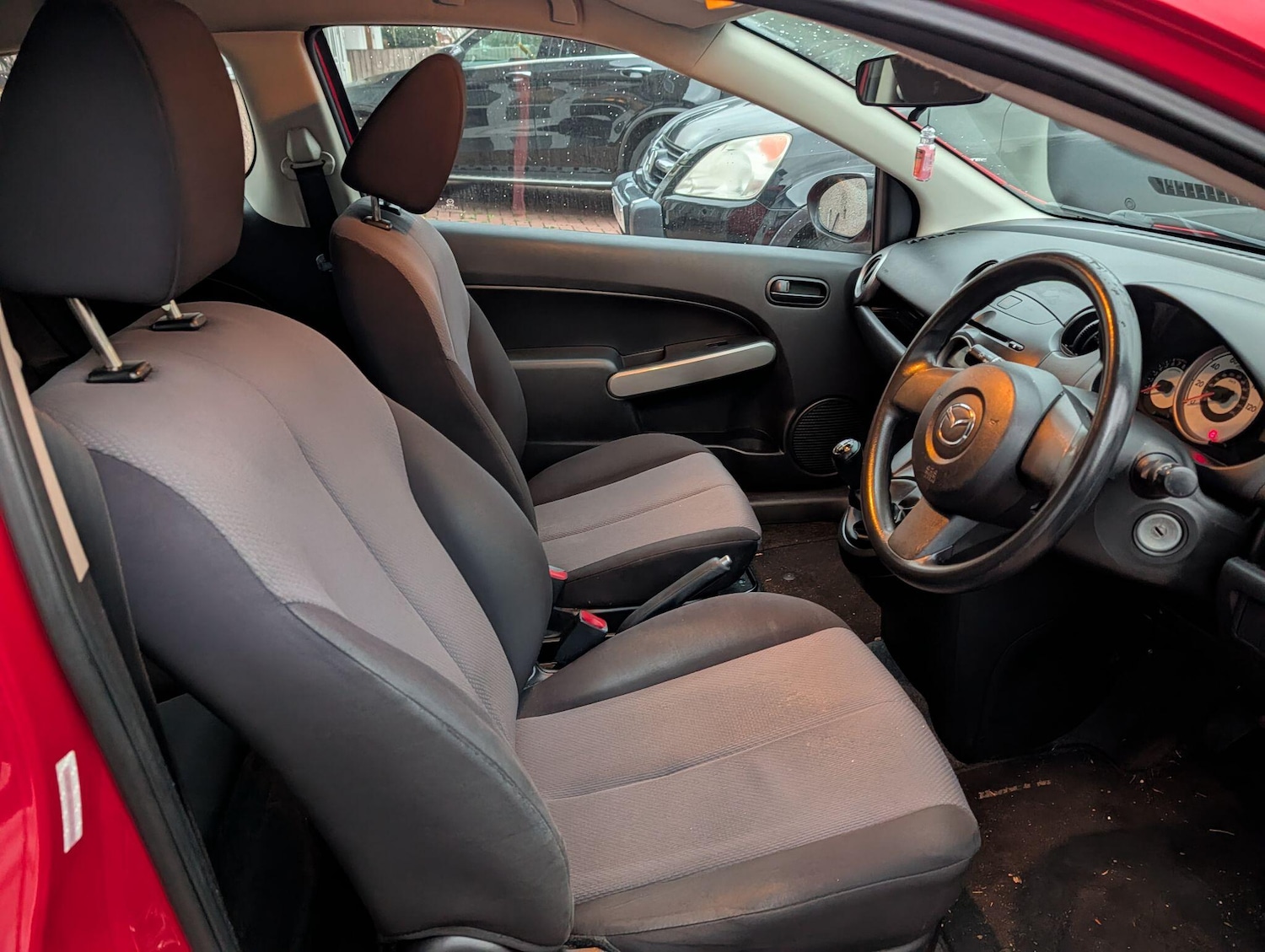 Used Mazda Mazda2 2010 for sale - 76824522: Photo 10