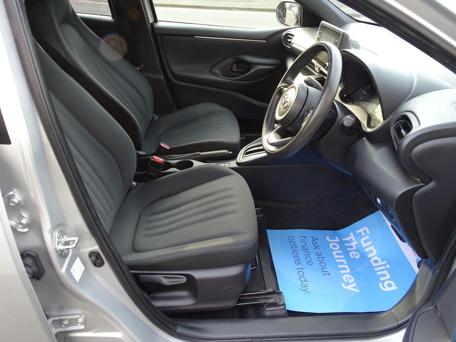 Used Toyota Yaris 2026 for sale - 77977820: Photo 14