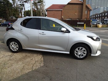 Used Toyota Yaris 2022 for sale - 77977820: Photo