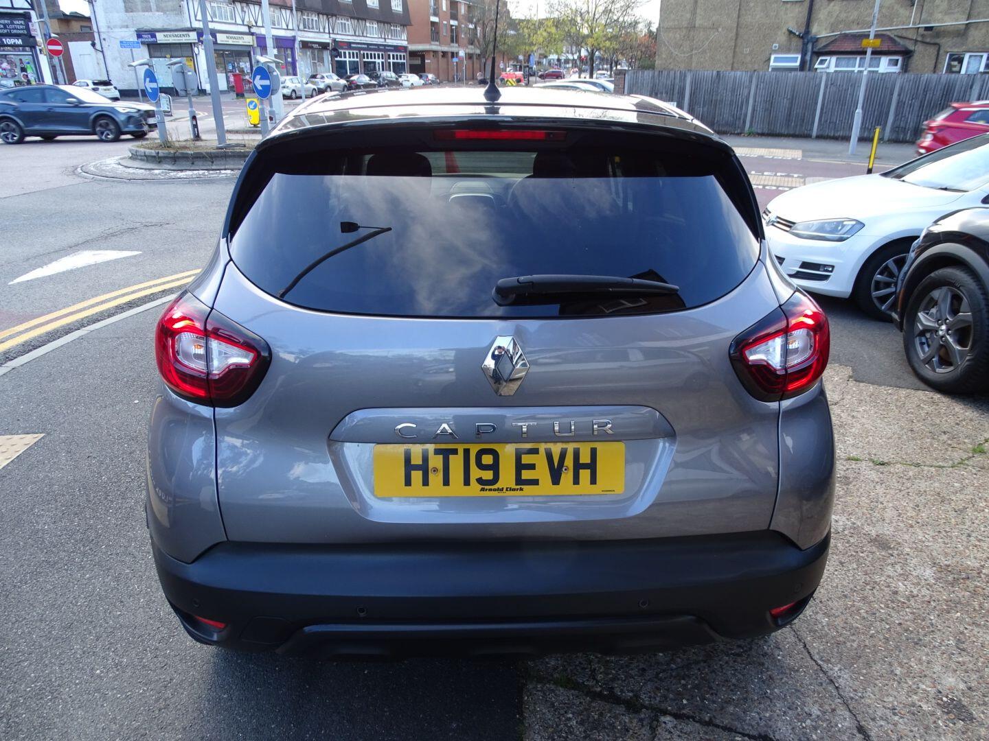 Used Renault Captur 2019 for sale - 76781585: Photo 8