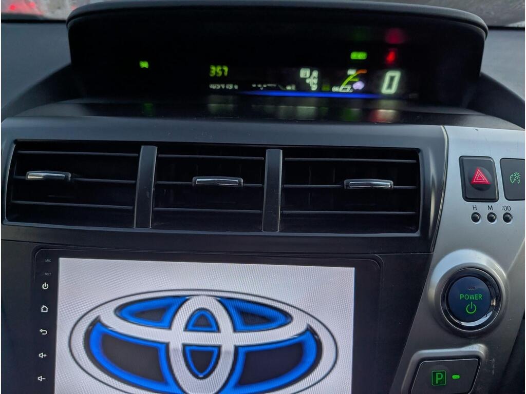 Used Toyota Prius+ 2012 for sale - 76817936: Photo 10