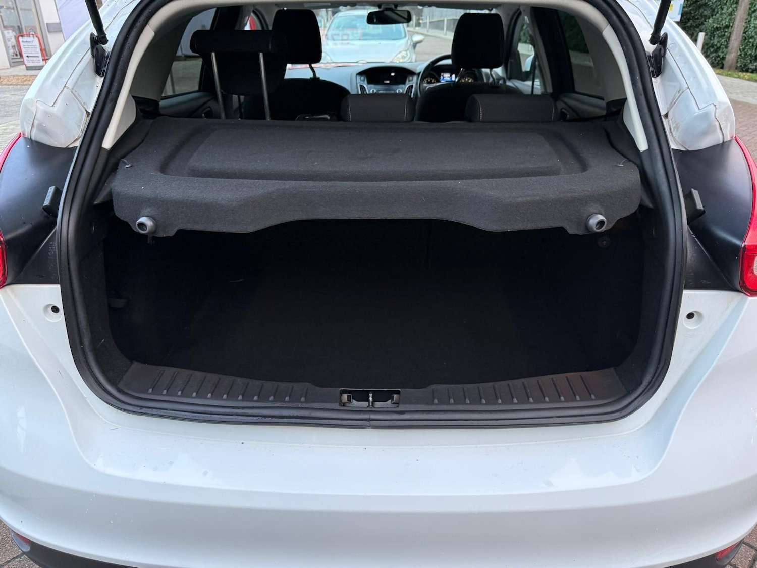 Used Ford Focus 2015 for sale - 76913433: Photo 17