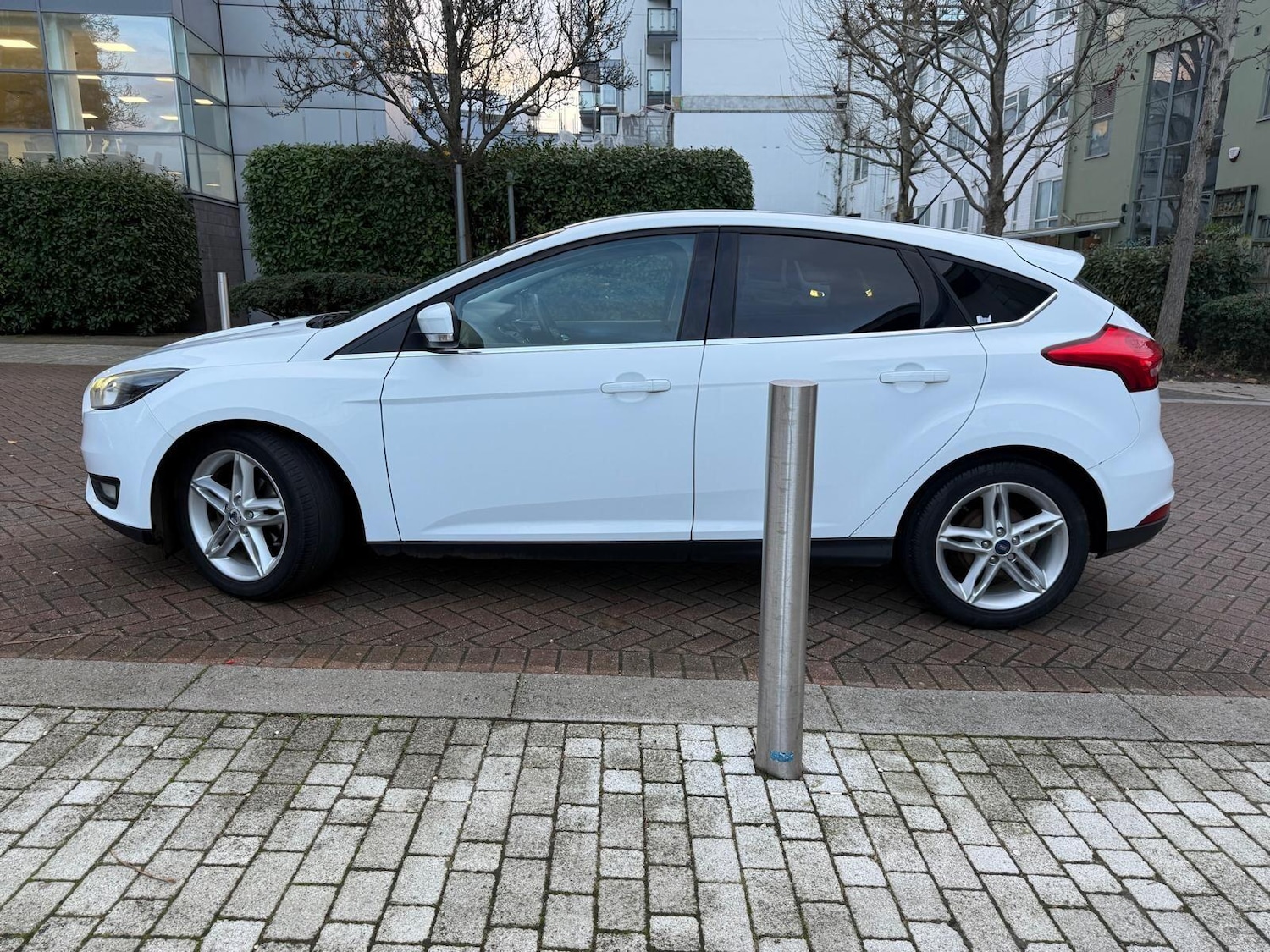 Used Ford Focus 2015 for sale - 76913433: Photo 4