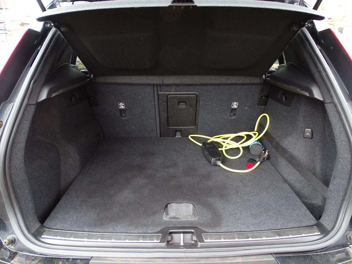 Used Volvo XC40 for sale - 77017172: Photo 29