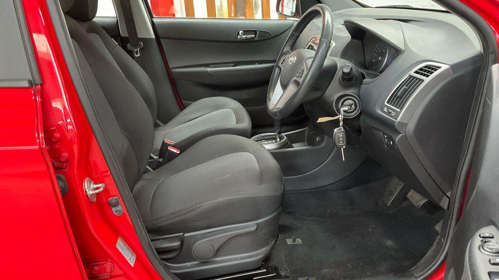 Used Hyundai i20 2012 for sale - 76633665: Photo 10