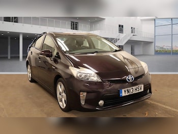 (13) - 1.8 VVT-h T Spirit Hatchback 5dr Petrol Hybrid CVT Euro 5 (s/s) (136 ps)