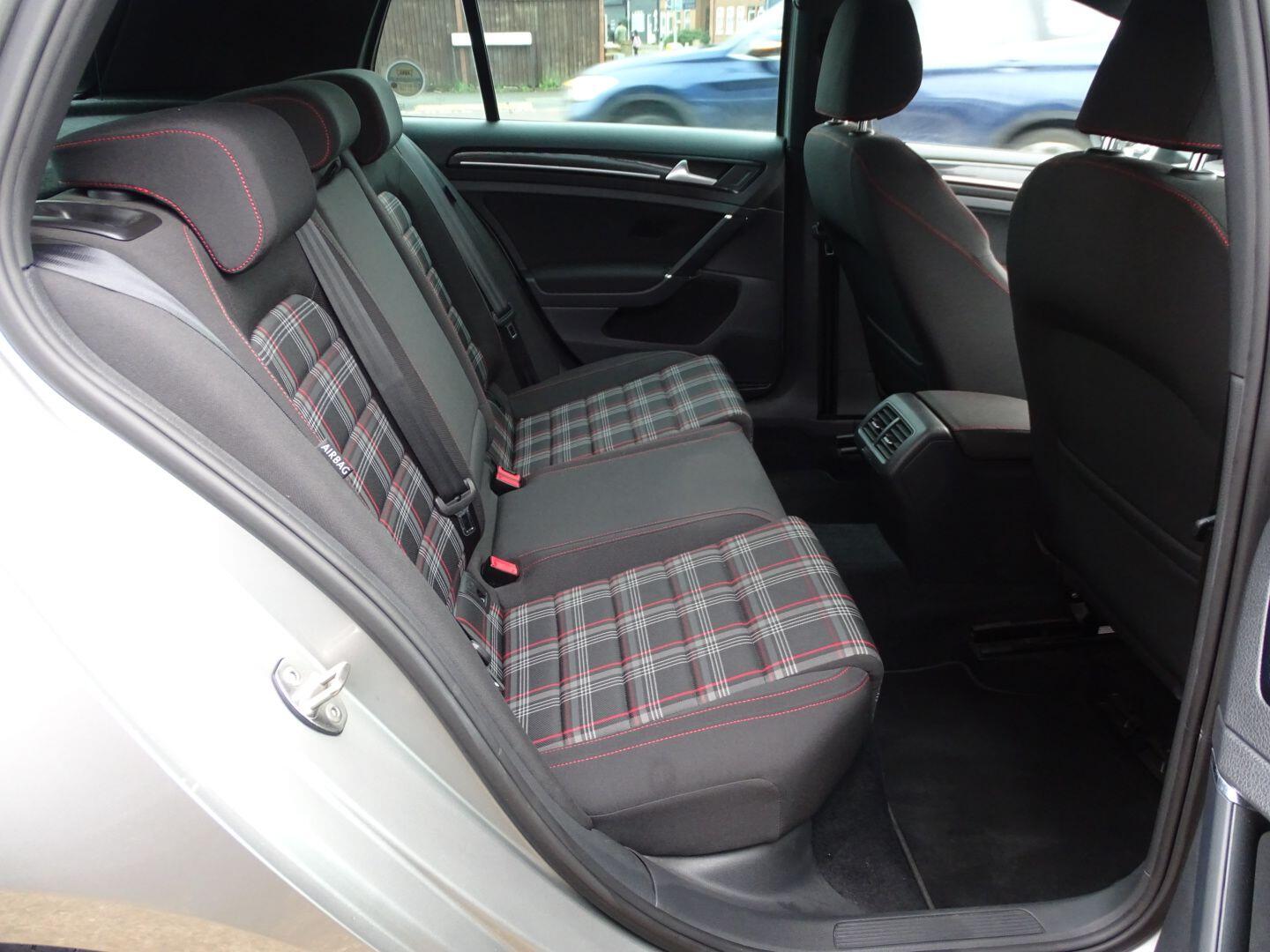 Used Volkswagen Golf 2013 for sale - 76597243: Photo 18