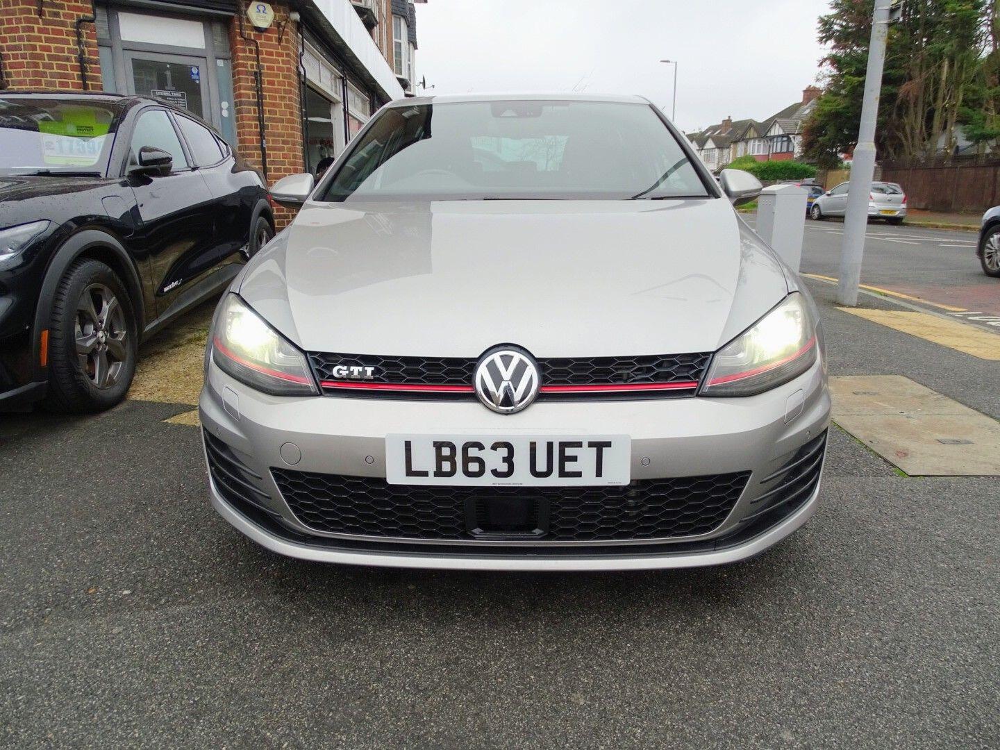 Used Volkswagen Golf 2013 for sale - 76597243: Photo 4