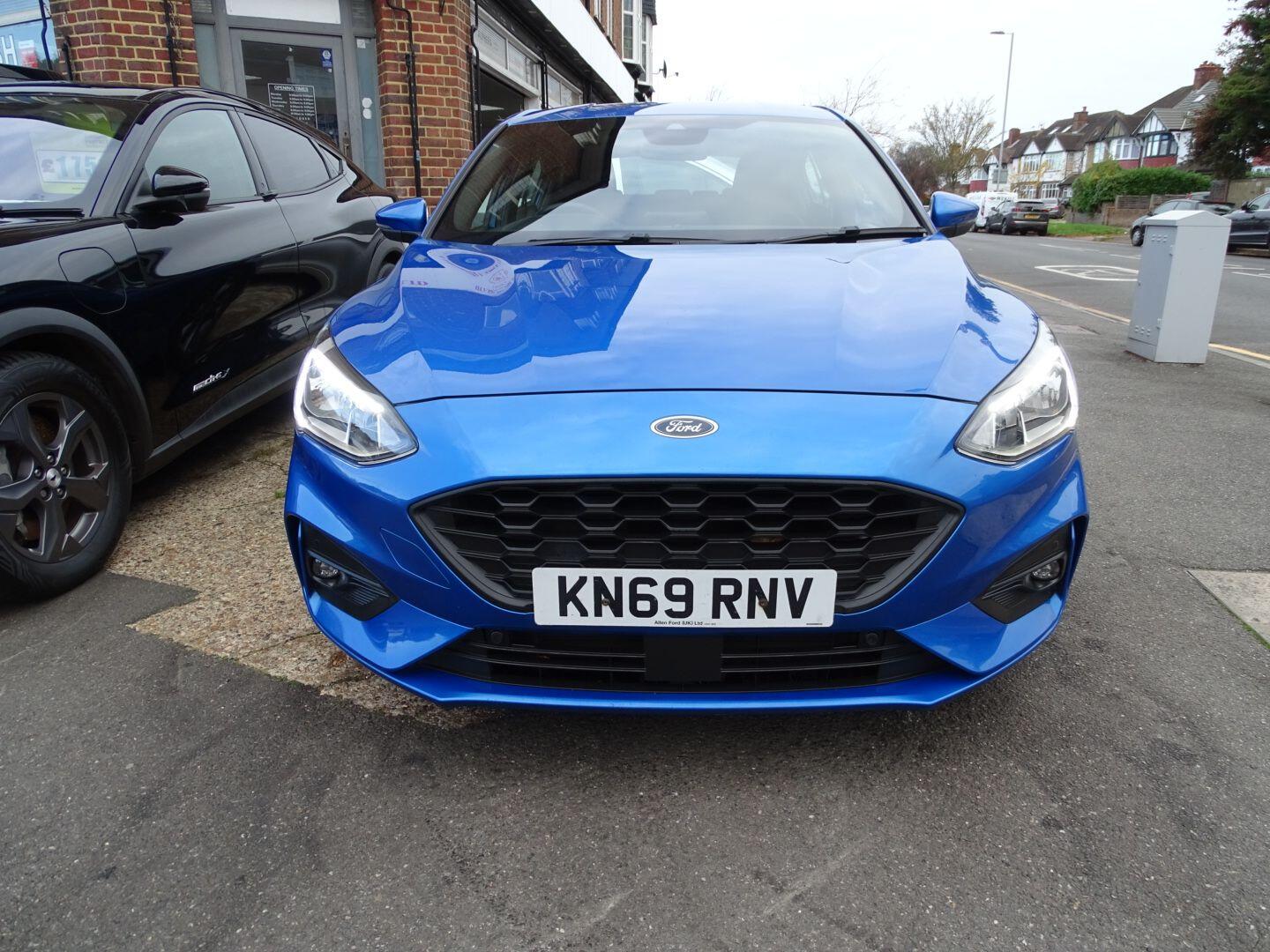 Used Ford Focus 2019 for sale - 76659118: Photo 2