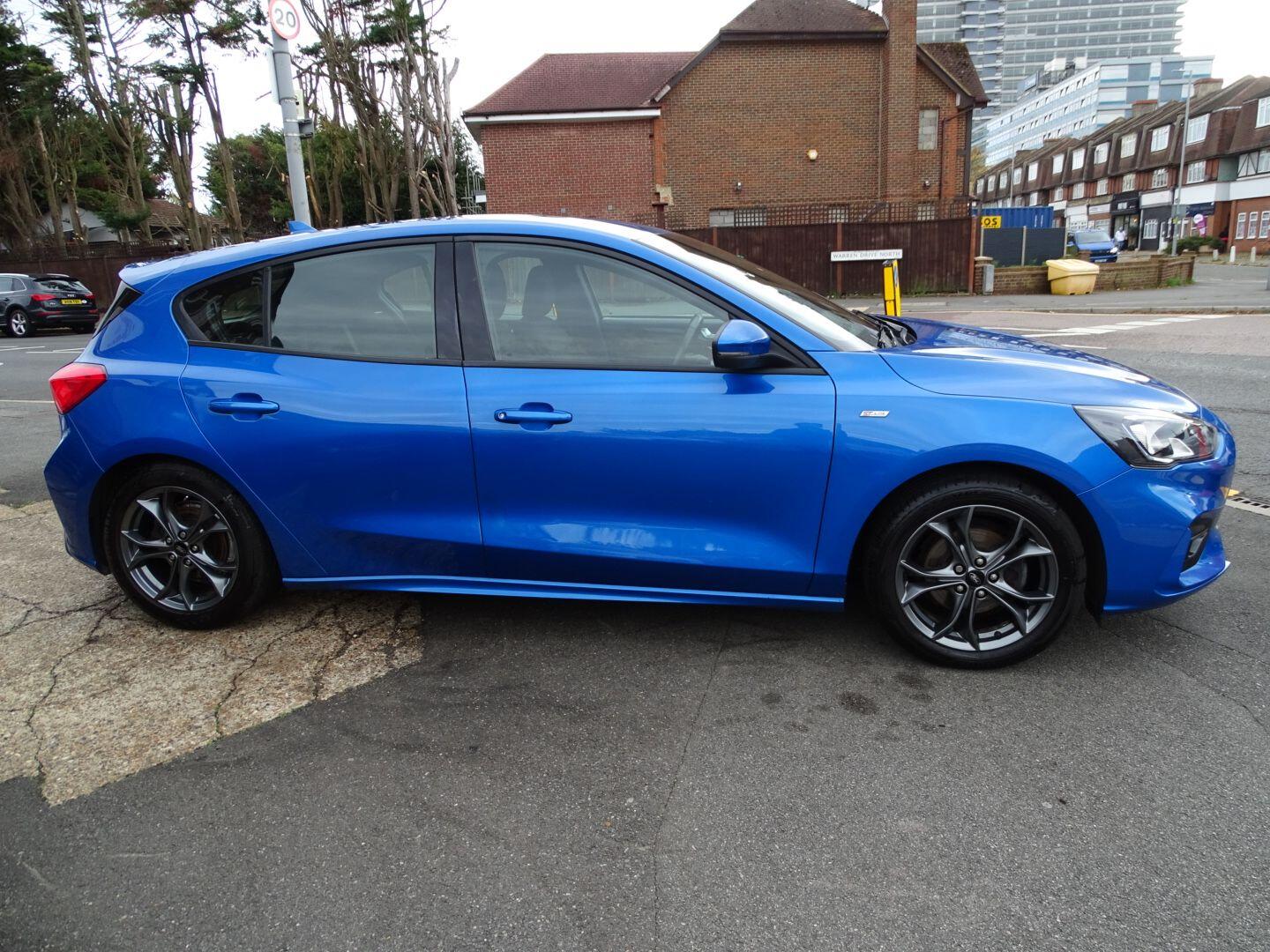 Used Ford Focus 2019 for sale - 76659118: Photo 5