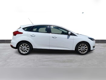 Used Ford Focus 2015 for sale - 75720746: Photo