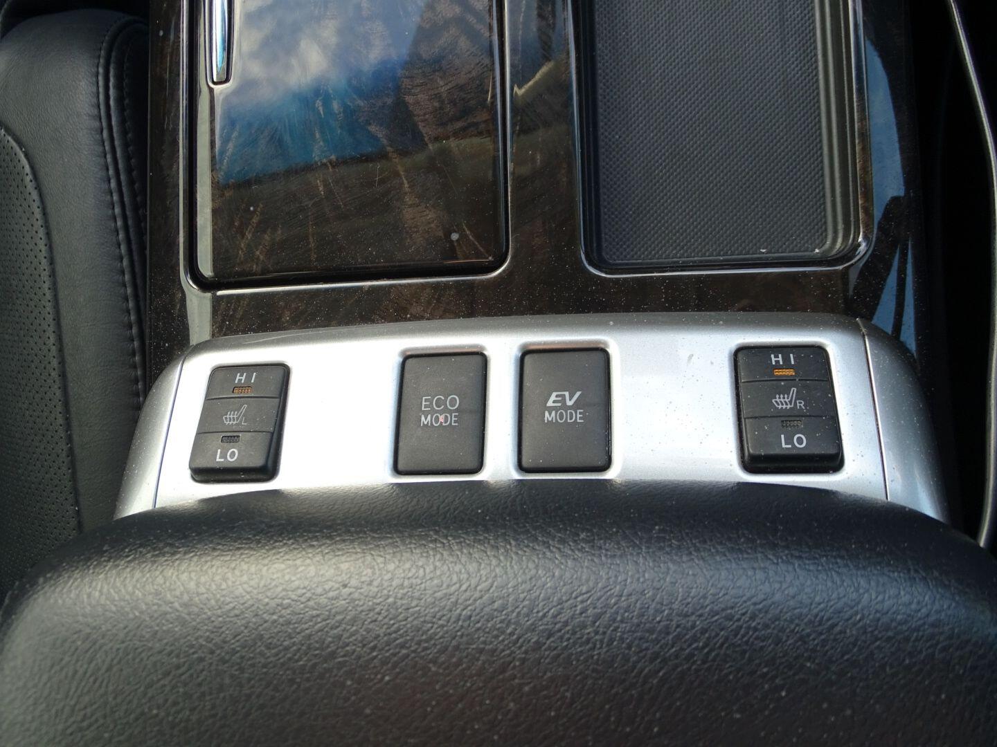 Used Toyota Alphard 2023 for sale - 75857198: Photo 23