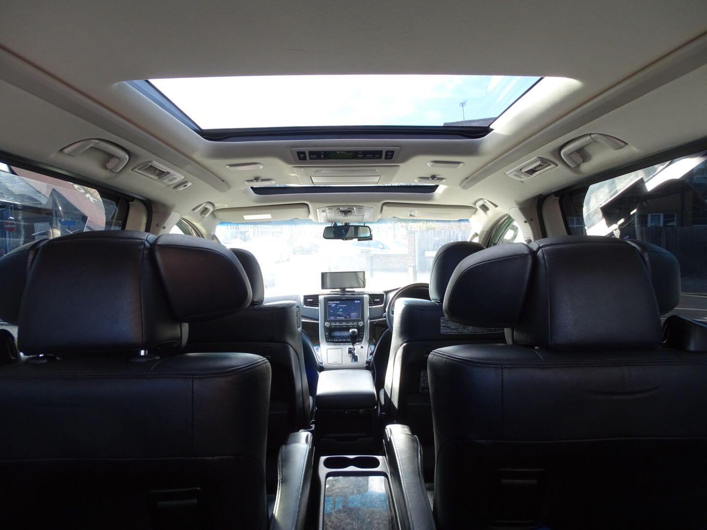 Used Toyota Alphard 2023 for sale - 75857198: Photo 29