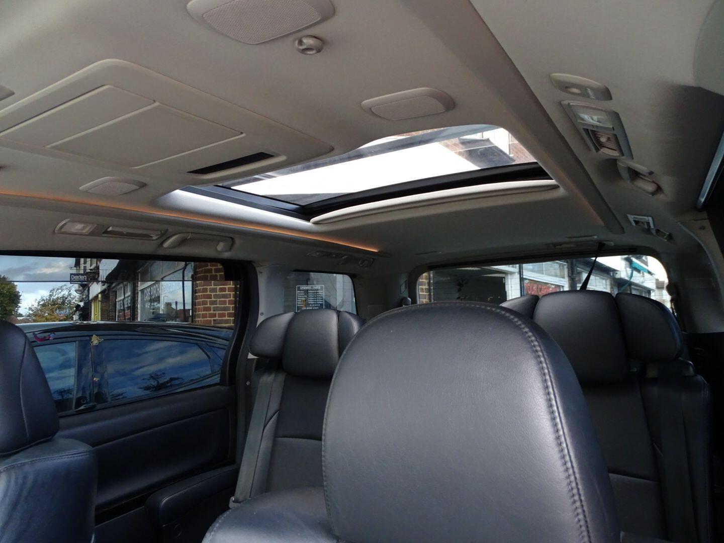 Used Toyota Alphard 2023 for sale - 75857198: Photo 32