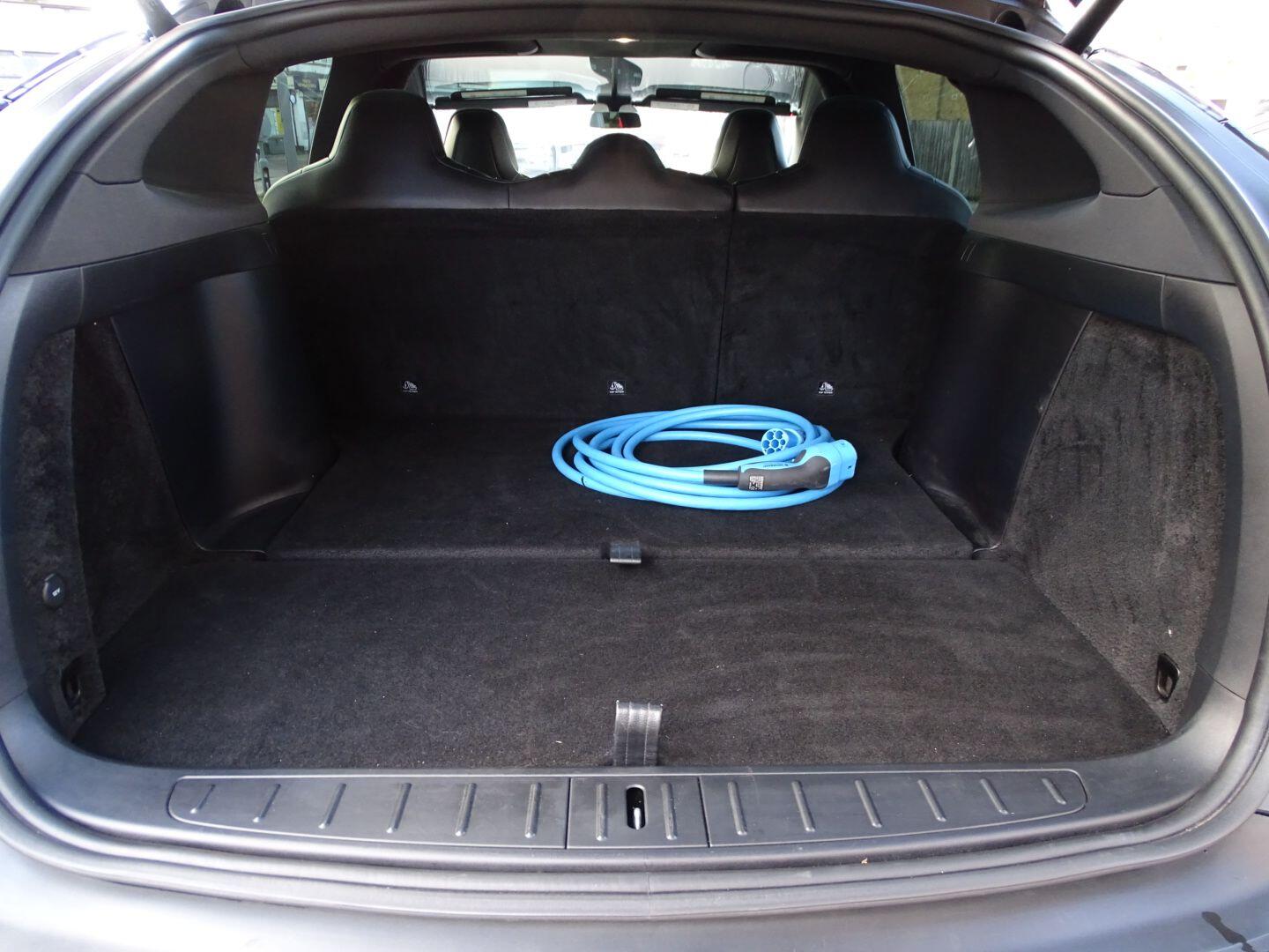 Used Tesla Model X 2017 for sale - 76899250: Photo 28