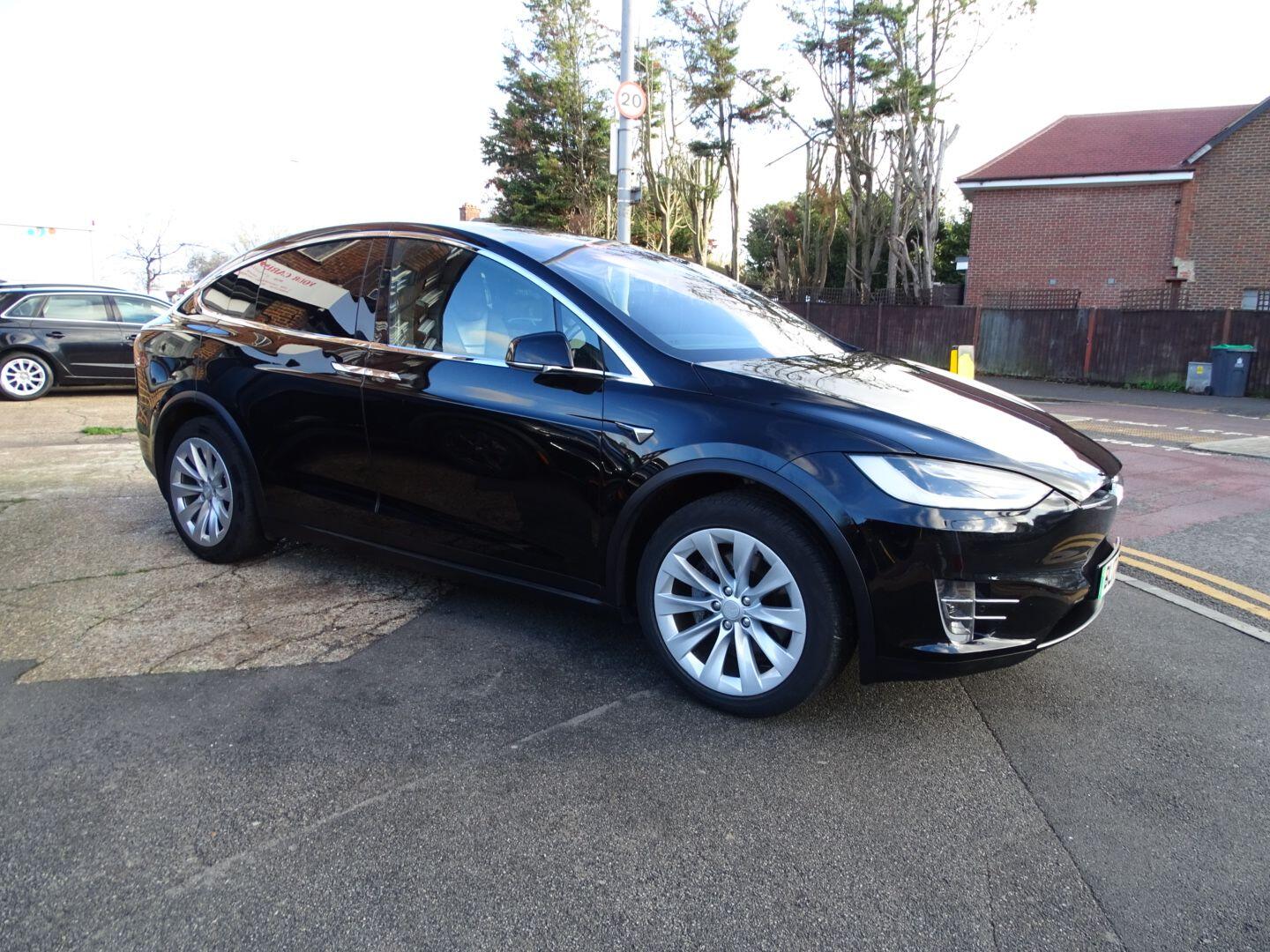 Used Tesla Model X 2017 for sale - 76899250: Photo 5