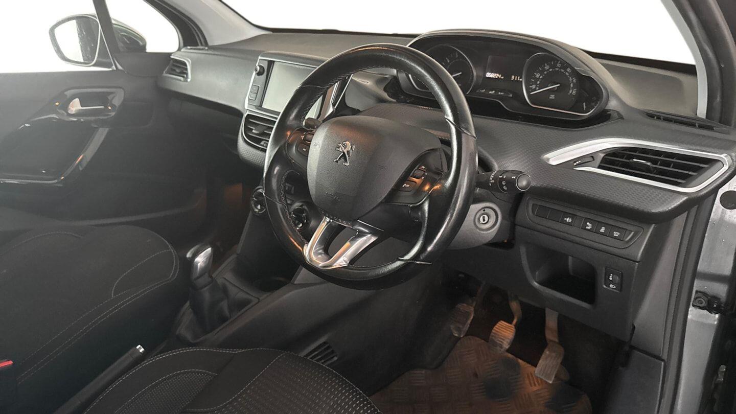 Used Peugeot 208 2016 for sale - 77523897: Photo 7