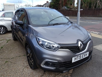 Used Renault Captur 2019 for sale - 76440929: Photo