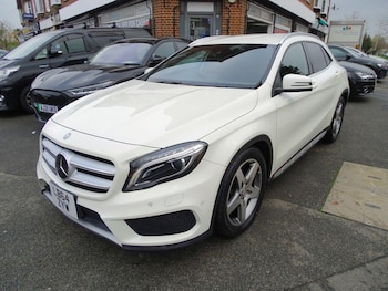 Used Mercedes-Benz GLA 2015 for sale - 76898999: Photo