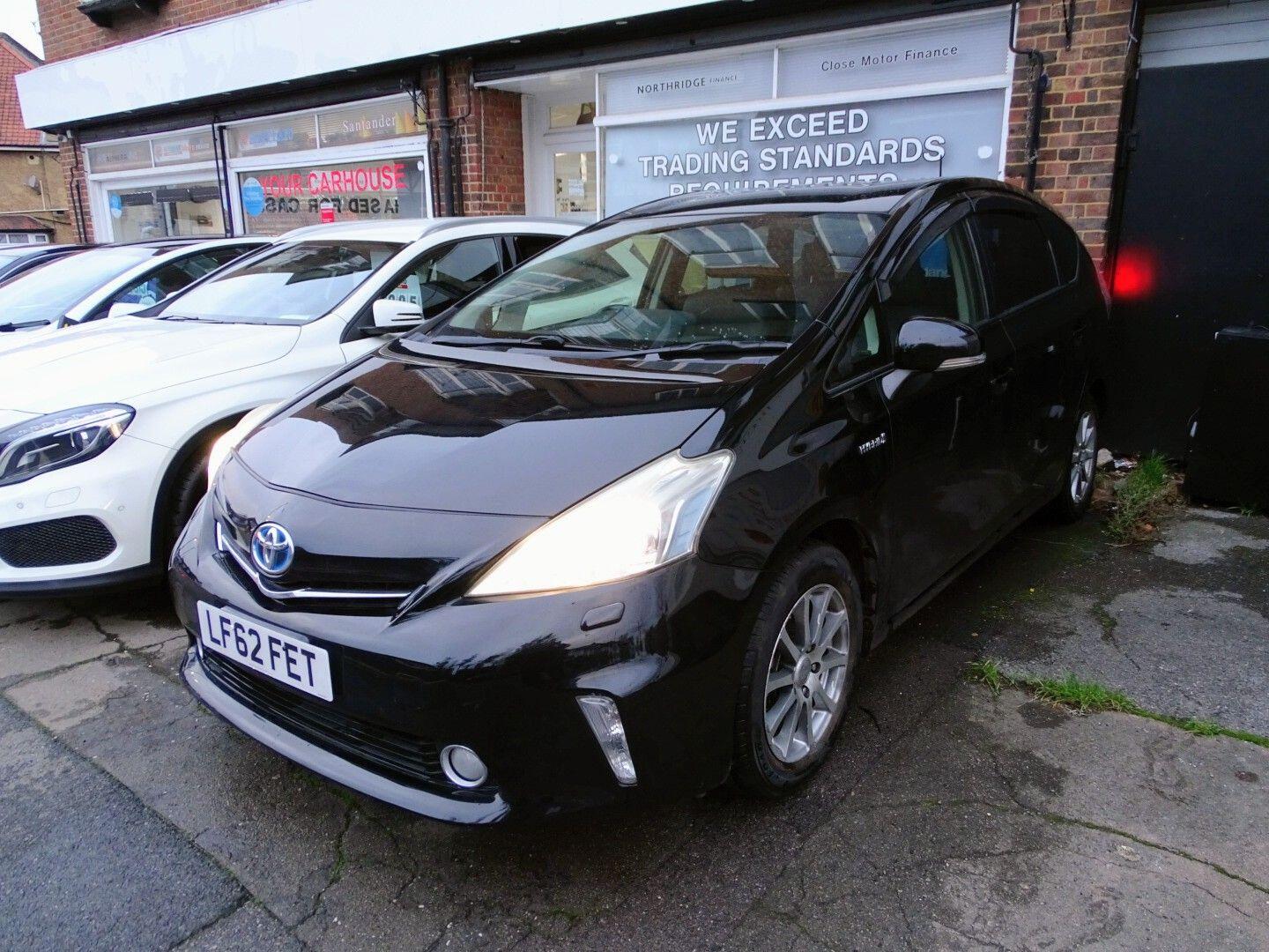 Used Toyota Prius 2022 for sale - 76898344: Photo 2