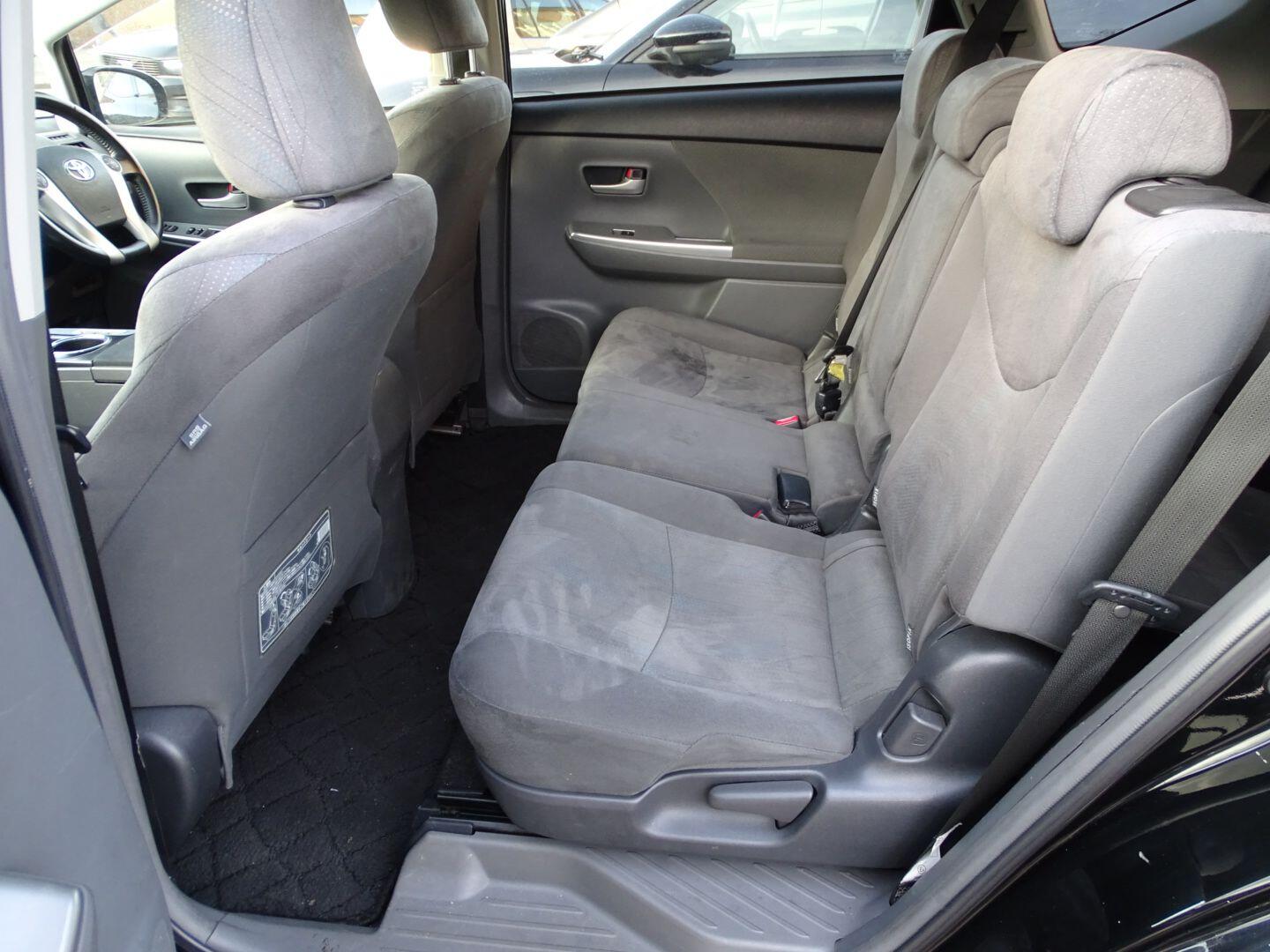 Used Toyota Prius+ 2012 for sale - 76898344: Photo 23