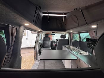 Used Volkswagen Transporter 2015 for sale - 79643957: Photo