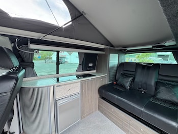 Used Volkswagen Transporter 2016 for sale - 78605062: Photo