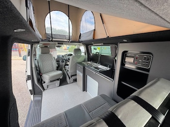 Used Volkswagen Transporter 2013 for sale - 79382460: Photo
