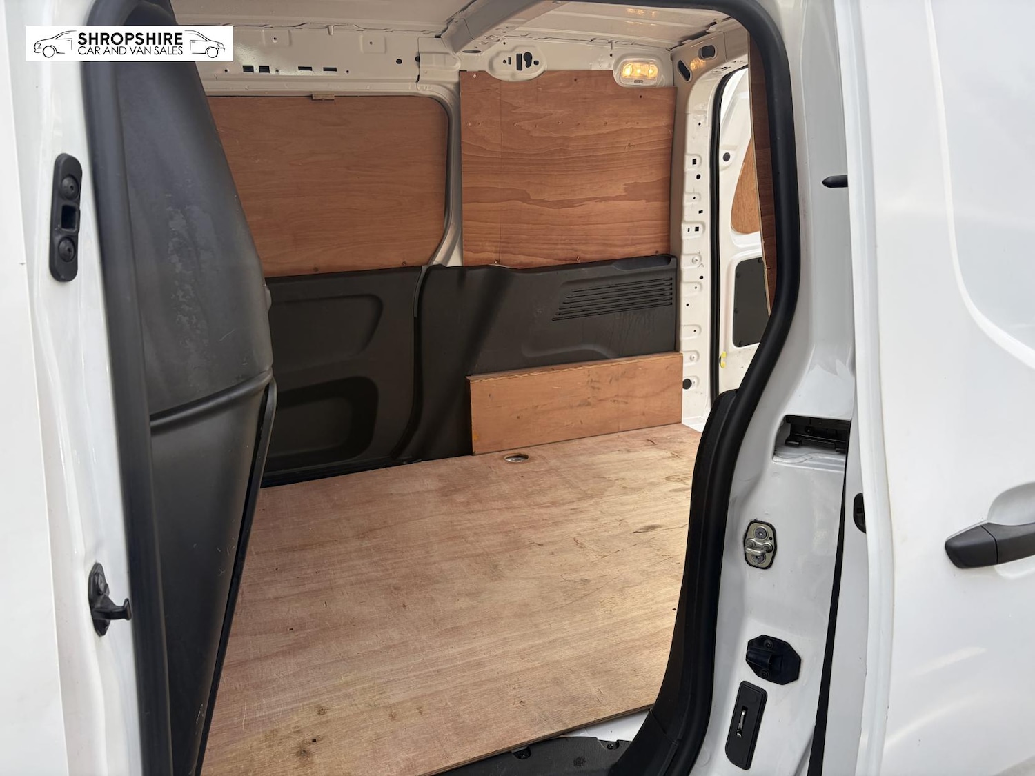 Used Peugeot Partner 2019 for sale - 77975647: Photo 10