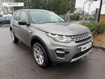 Used Land Rover Discovery Sport 2017 for sale - 76948925: Photo